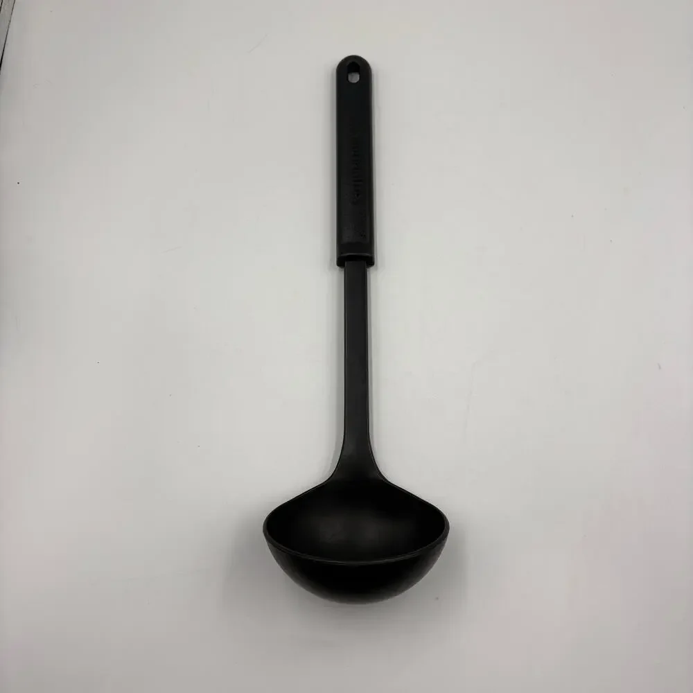 Calphalon Heat Resistant Ladle Black Nylon